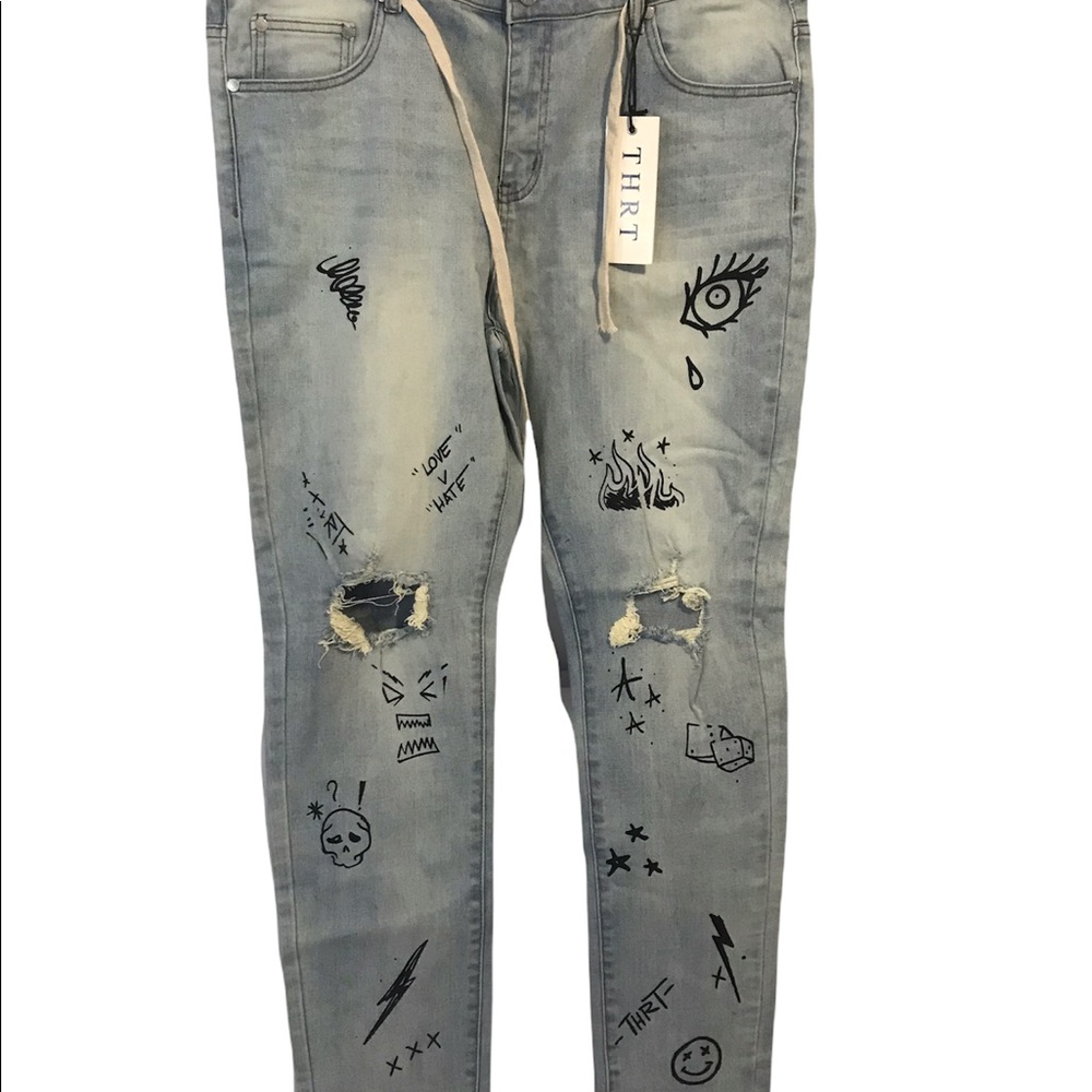 THRT “Love V. Hate” Graphic Jeans - Size 40
🖤 $90 Retail | NWT (New With Tags) 🖤